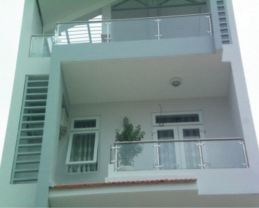 Lan can kính có trụ