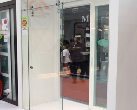 Cửa kính cường lực lùa